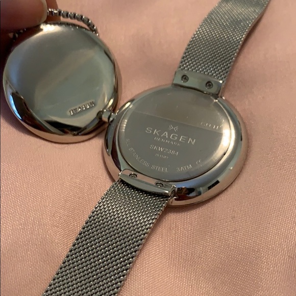 SOLD - Skagen Watch and matching necklace - Picture 2 of 4